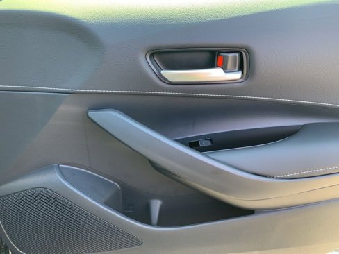 New 2025 Toyota Corolla SE image 19