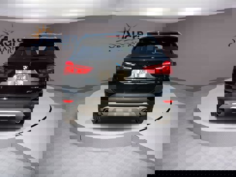 Used 2019 BMW X1 xDrive28i w/ Convenience Package image 4
