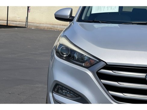 Used 2017 Hyundai Tucson SE image 12