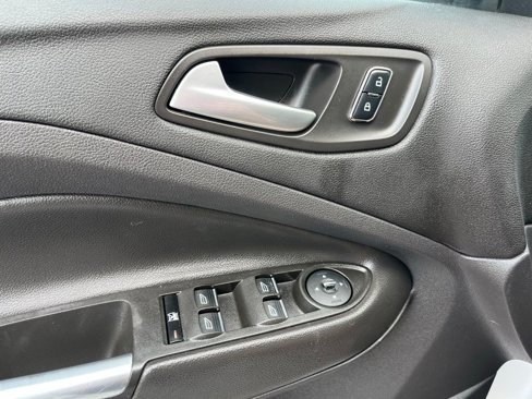 Used 2014 Ford Escape SE w/ Equipment Group 201A image 25