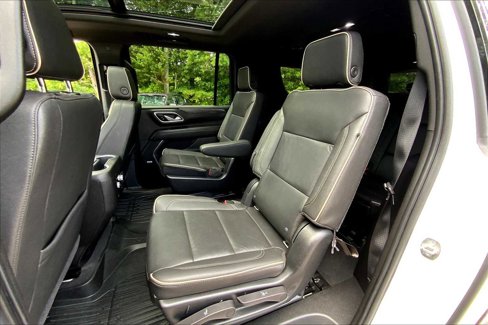 Used 2021 GMC Yukon XL SLT w/ SLT Premium Package image 19