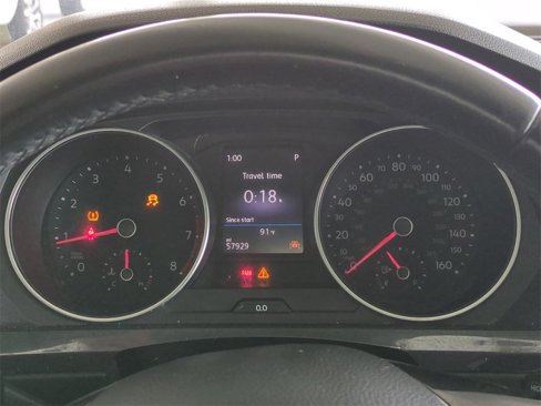Used 2019 Volkswagen Tiguan SE w/ Panoramic Sunroof Package image 28
