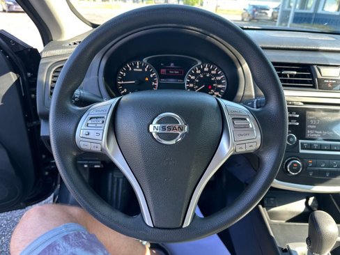Used 2018 Nissan Altima 2.5 S w/ S Convenience Package image 17