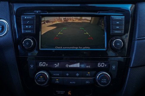 Used 2019 Nissan Rogue SV image 30