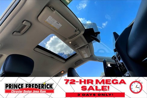 Used 2021 Nissan Armada SL w/ Captain's Chairs Package image 18