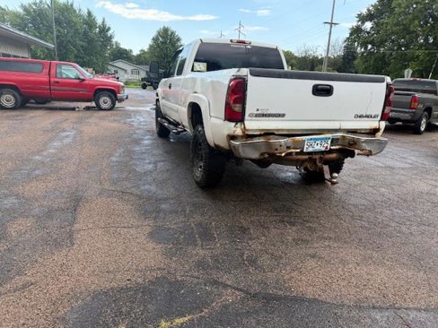 Used 2004 Chevrolet Silverado 2500 LS w/ Snow Plow Prep Package image 10