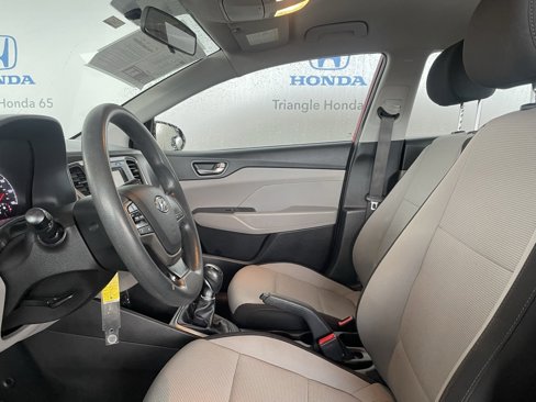 Used 2019 Hyundai Accent SE image 12