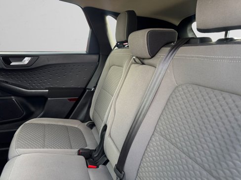 Used 2020 Ford Escape SE image 14