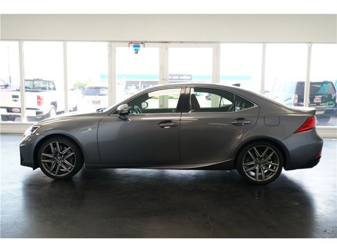 Used 2018 Lexus IS 300 F Sport image 4