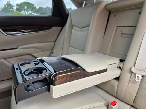 Used 2015 Cadillac XTS Luxury w/ Driver Awareness Package image 32