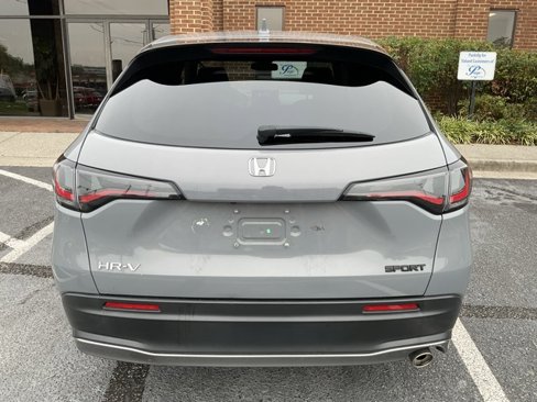 Used 2023 Honda HR-V Sport image 4