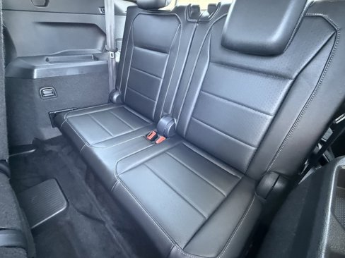 Used 2019 Volkswagen Tiguan SEL R-Line image 26