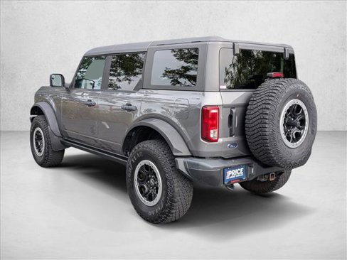 Used 2022 Ford Bronco Black Diamond w/ Sasquatch Package image 8