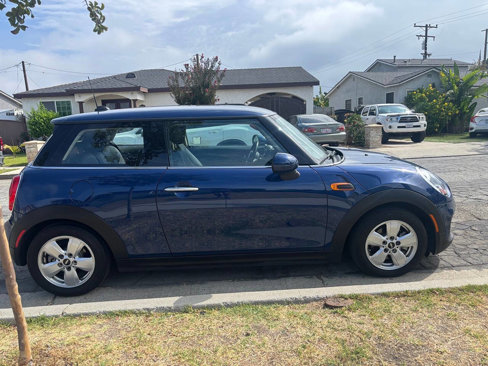Used 2015 MINI Cooper 2-Door Hardtop image 4