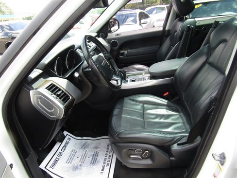 Used 2015 Land Rover Range Rover Sport HSE image 17