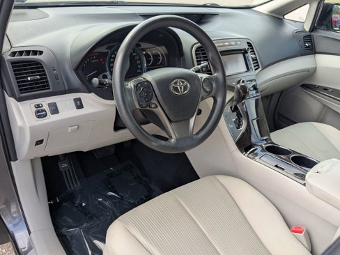 Used 2014 Toyota Venza LE image 17