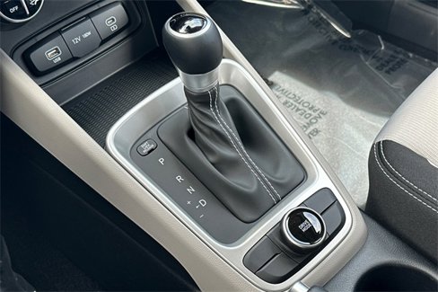 New 2025 Hyundai Venue SEL image 17