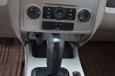Used 2010 Ford Escape XLT image 20