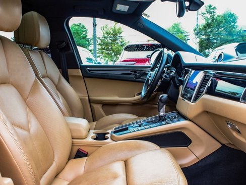 Used 2018 Porsche Macan image 41