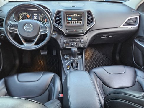 Used 2019 Jeep Cherokee Latitude Plus w/ Cold Weather Group image 7