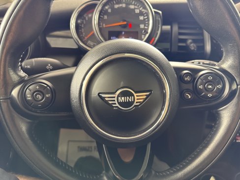 Used 2019 MINI Cooper 2-Door Hardtop image 28
