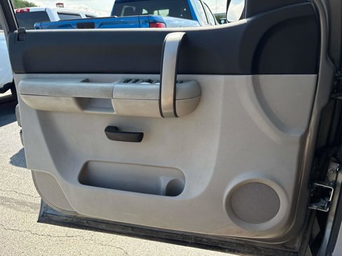Used 2009 Chevrolet Silverado 2500 LT w/ Safety Package image 13