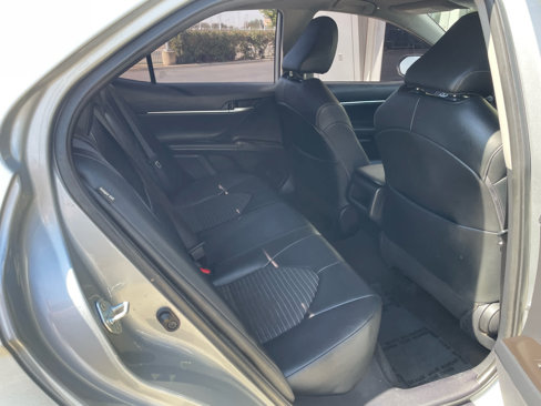 Used 2023 Toyota Camry SE image 9