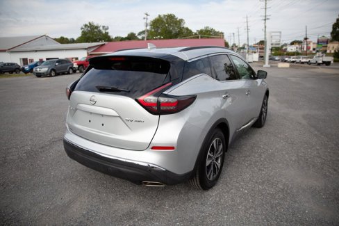 Used 2023 Nissan Murano SV image 3