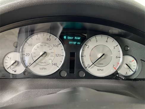 Used 2008 Chrysler 300 Limited image 6