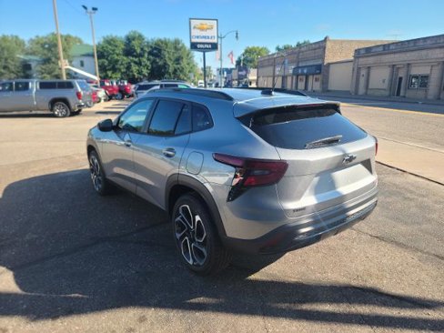New 2025 Chevrolet Trax RS w/ Driver Confidence Package image 5