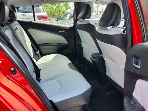 Used 2022 Toyota Prius Limited w/ Premium Convenience Package image 16