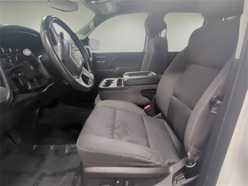 Used 2017 GMC Sierra 1500 SLE w/ SLE Value Package image 4