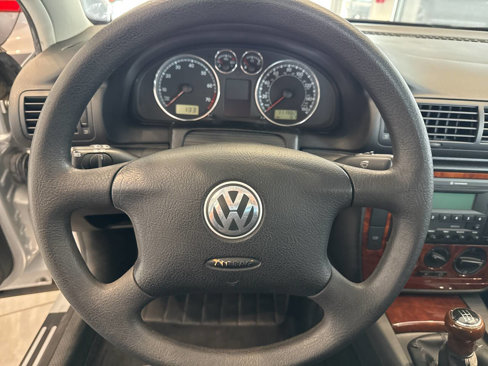 Used 2003 Volkswagen Passat GLS image 15