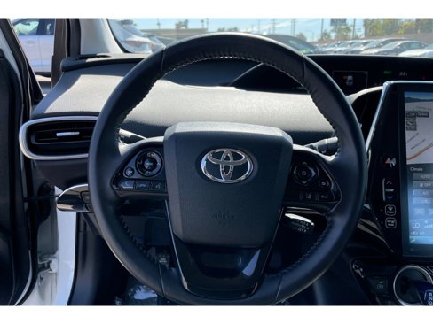 Used 2022 Toyota Prius Prime XLE image 31