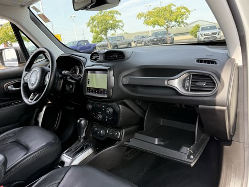 Used 2021 Jeep Renegade Limited image 13