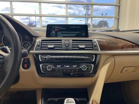 Used 2016 BMW 328i xDrive Sedan image 18