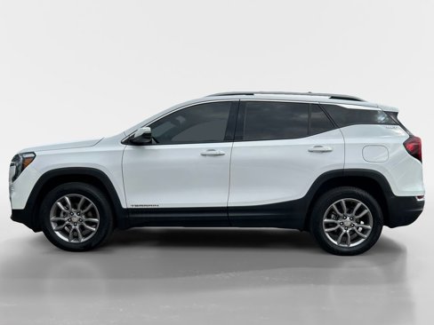 Used 2022 GMC Terrain SLT image 2