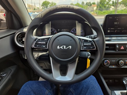 Used 2023 Kia Forte LXS image 16