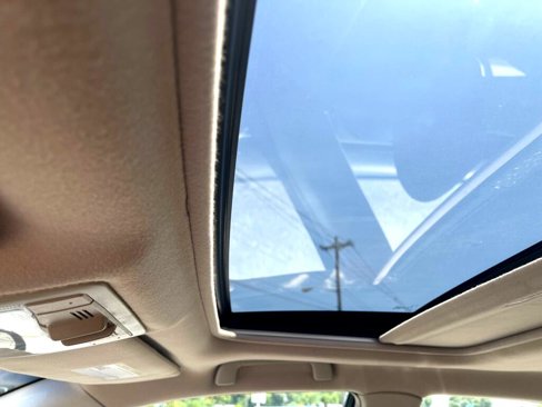 Used 2009 Toyota Avalon Limited image 17