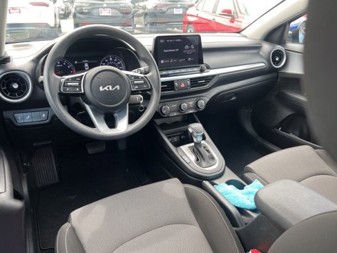 Used 2023 Kia Forte LXS w/ LXS Technology Package image 23