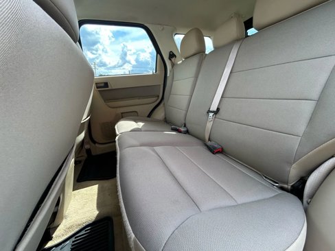 Used 2012 Ford Escape XLT image 16