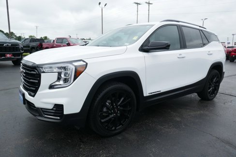 Certified 2023 GMC Terrain SLE w/ Driver Convenience Package image 8