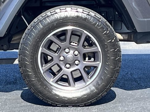 Used 2021 Jeep Gladiator Overland w/ Cold Weather Group image 27