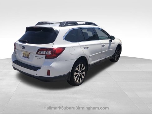 Used 2015 Subaru Outback 3.6R Limited image 4