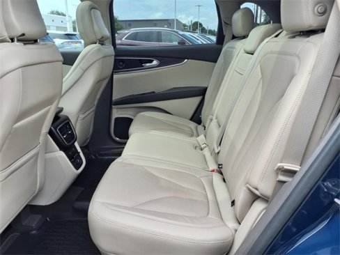 Used 2020 Lincoln Nautilus Reserve image 8