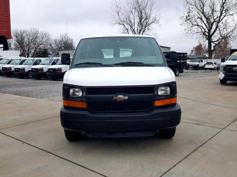 Used 2012 Chevrolet Express 3500 image 4
