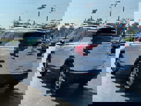 Used 2019 GMC Terrain SLE w/ Driver Convenience Package image 7