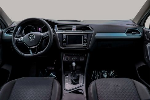 Used 2018 Volkswagen Tiguan S image 16