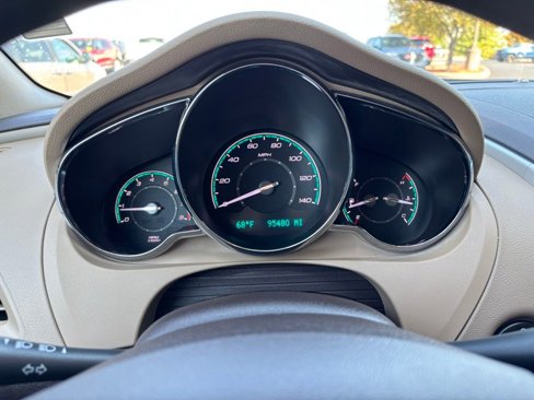 Used 2011 Chevrolet Malibu LS image 21