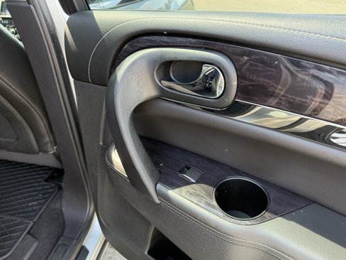 Used 2017 Buick Enclave Premium w/ Experience Buick Package image 37